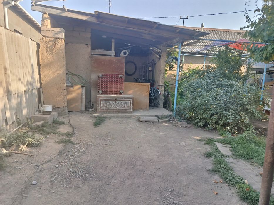 Продам дом  в городе с участком 7 соток