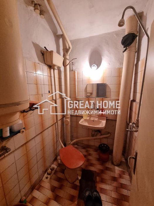 Продава се Четиристаен апартамент в Търговище, Запад 2 - 76 кв.м за 1007 €/кв.м - Снимка #5