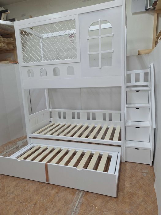 TRANSPORT GRATUIT.Pat tip casuta cu loc suplimentar.Cod 2514