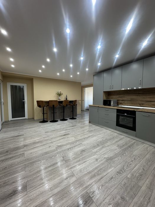 Inchiriez apartament premium, prima inchiriere