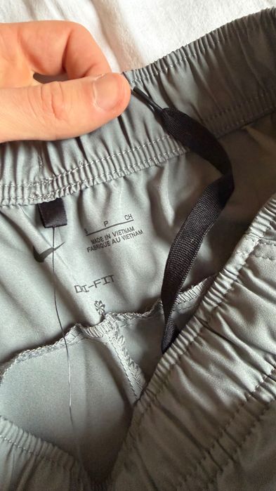 Сив панталон Nike