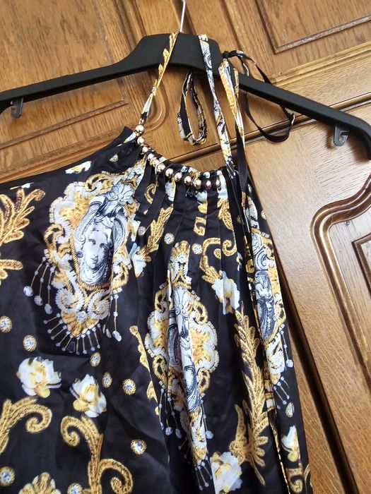 Rochie model versace cu spatele gol