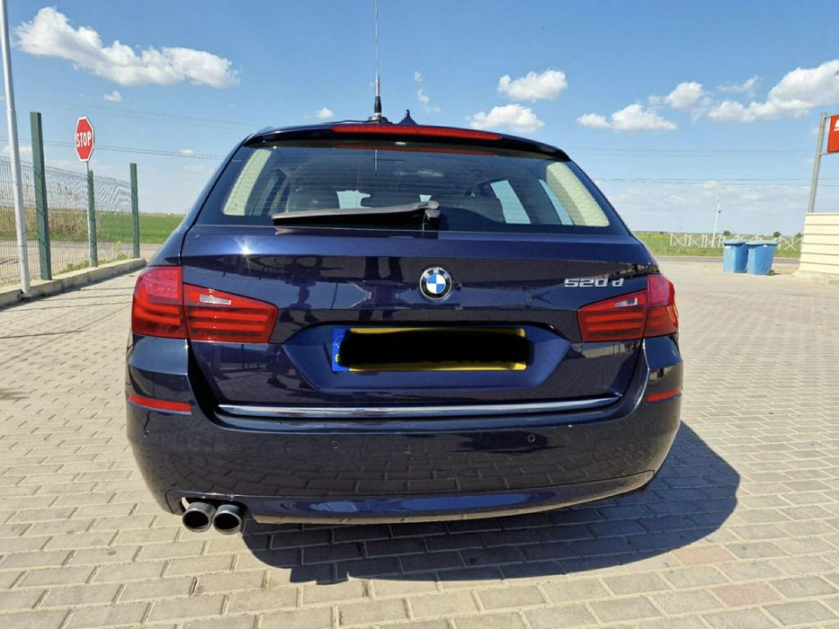 Dezmembrez bmw  f10 f11 facelift capota trager aripa far usa bara stop