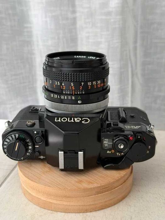 Aparat foto SLR Canon A-1 + Canon FD 50mm f/1.8 S.C.