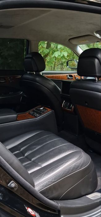 Луксозен автомобил за абитуриентски бал 2026 София