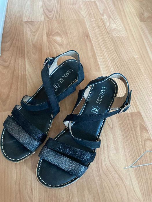 Летни дамски сандали от естествена кожа