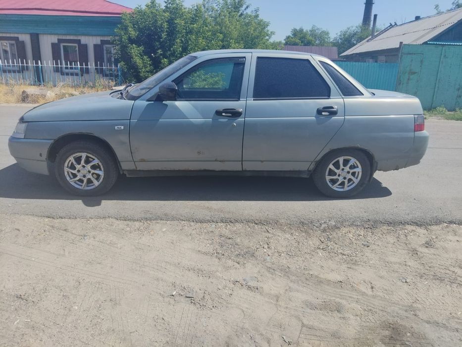 Продам ВАЗ 21100.
