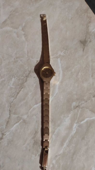 Dugena немски дамски ръчен часовник механичен