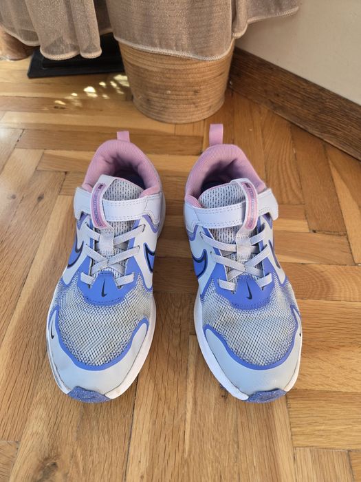 Nike runner.  34 размер