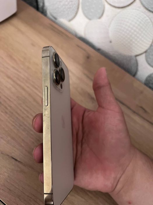 Iphone 13 про Gold