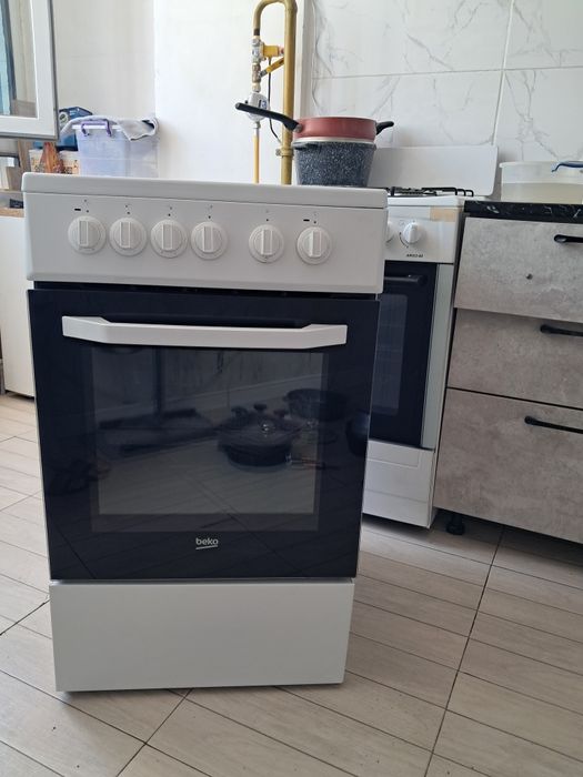 Продам электроплиту 70 тыс