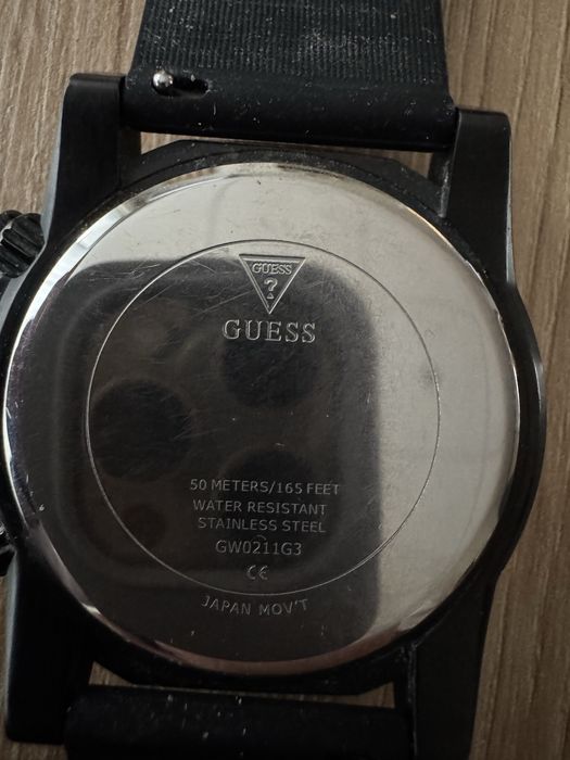 Часовник Guess GE0211G3