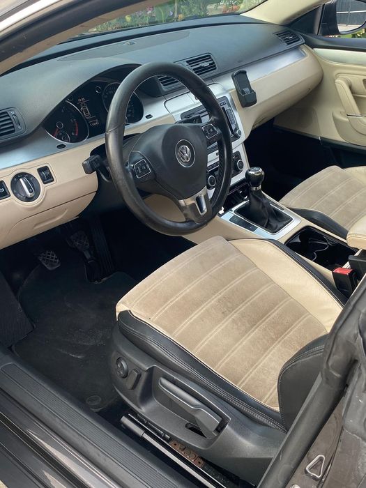 Mașina Passat cc