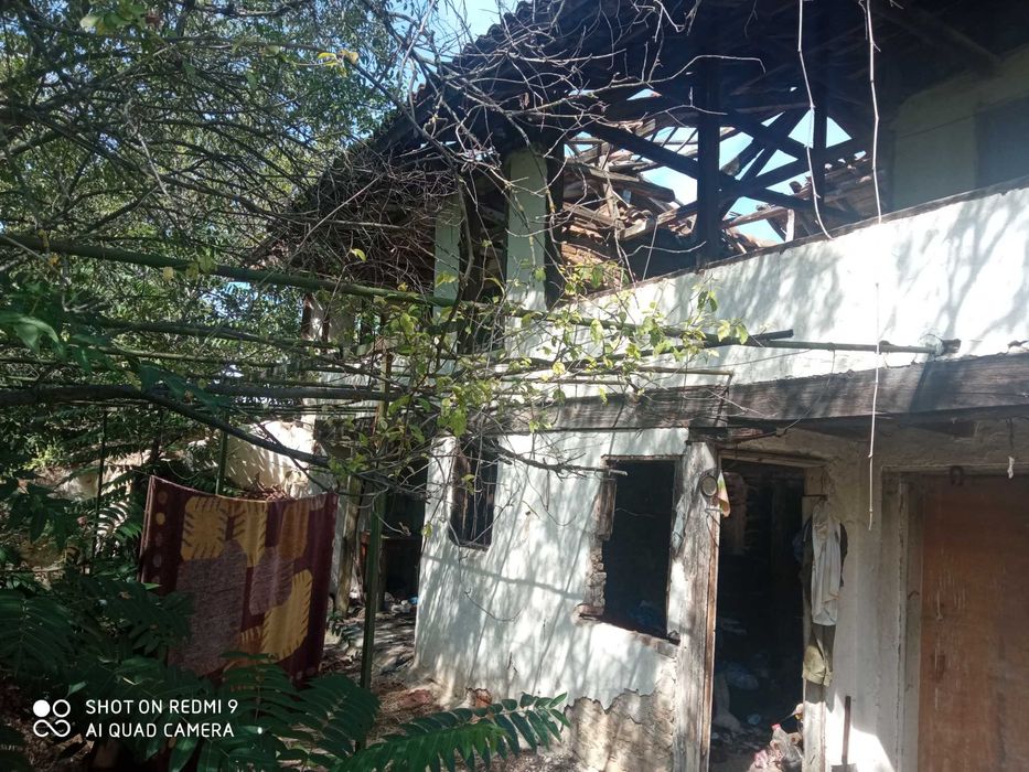 Продавам Къща във село Яворово област Стара Загора.