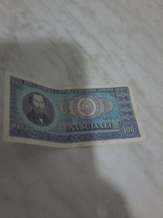 100 lei