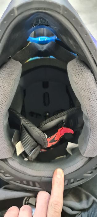 Продам кроссовый шлем FLY