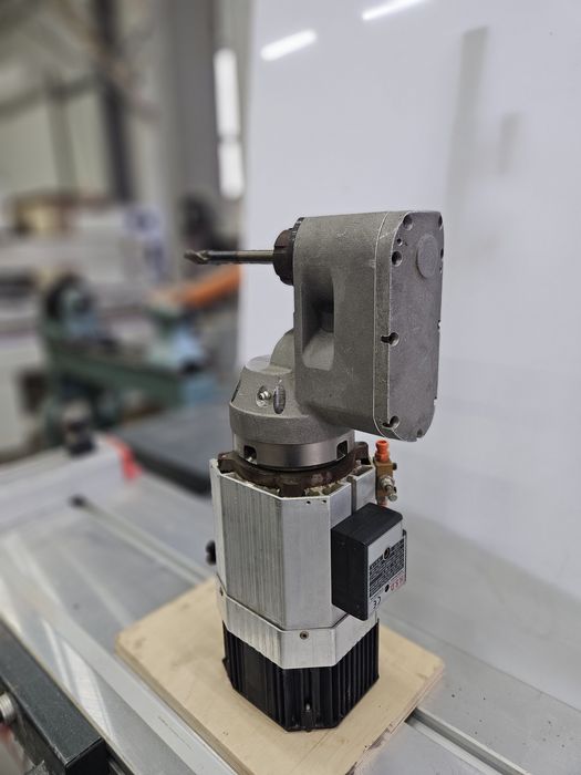 H.S.D. италиански мотори 90° за цнц фреза