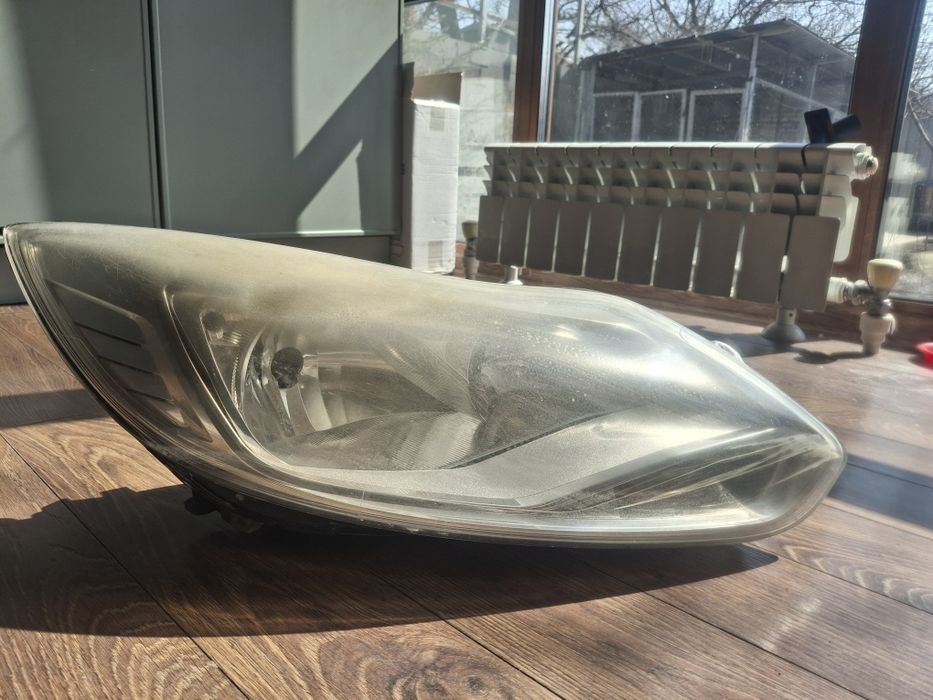 Фара на форд фокус