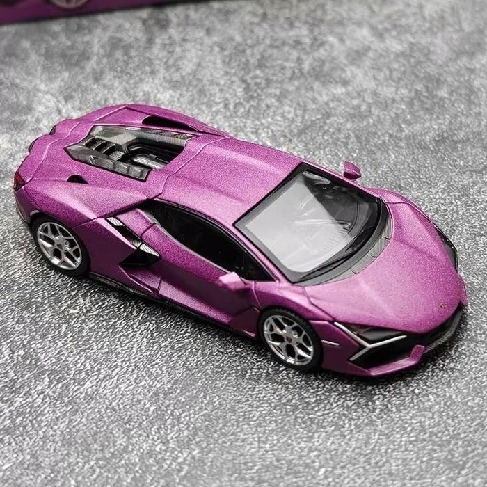 Mini gt lamborghini revuelto 1/64