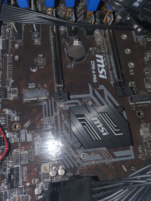 Vând componente de calculator