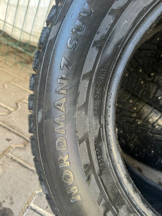 Продам шины зимние