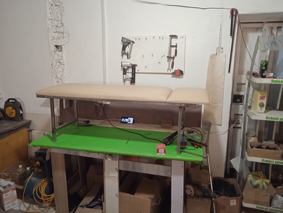 Стационарный лежак для процедур