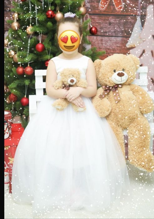 Платье белое нарядное на девочку 5-6 лет