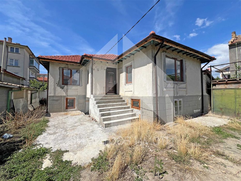 Продава се Къща в Нови пазар - 118 кв.м за 653 €/кв.м - Снимка #20