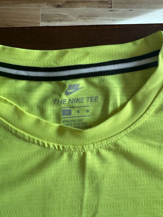 Блуза на Nike.
