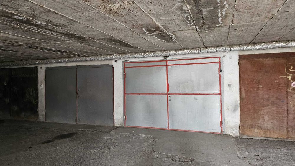 Самостоятелен монолитен гараж Кючук Париж