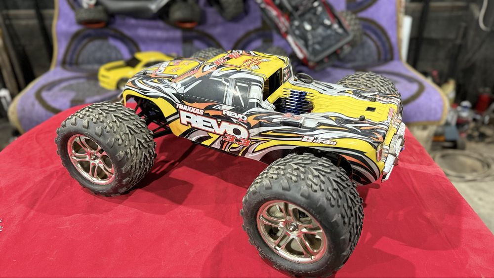 Automodel Traxxas Revo 3.3 Picco upgrade