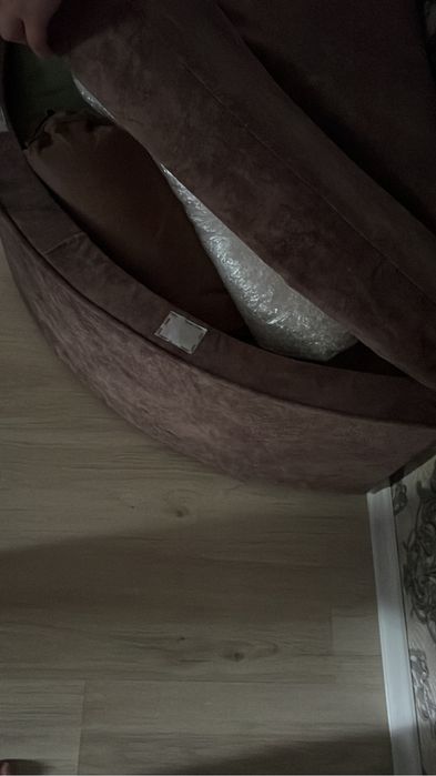 Продам пуф угловой.