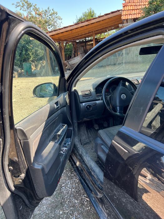 Vând mașină golf pe benzină