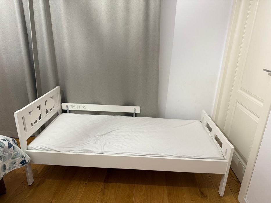 Pat pentru copii + saltea de spumă + protectie saltea spuma