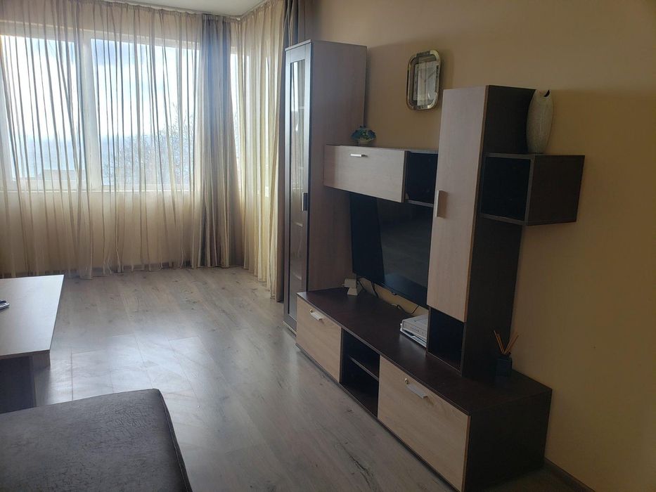 Дава се под наем Двустаен апартамент в Варна, м-т Св. Никола - 60 кв.м за 450 € - Снимка #1