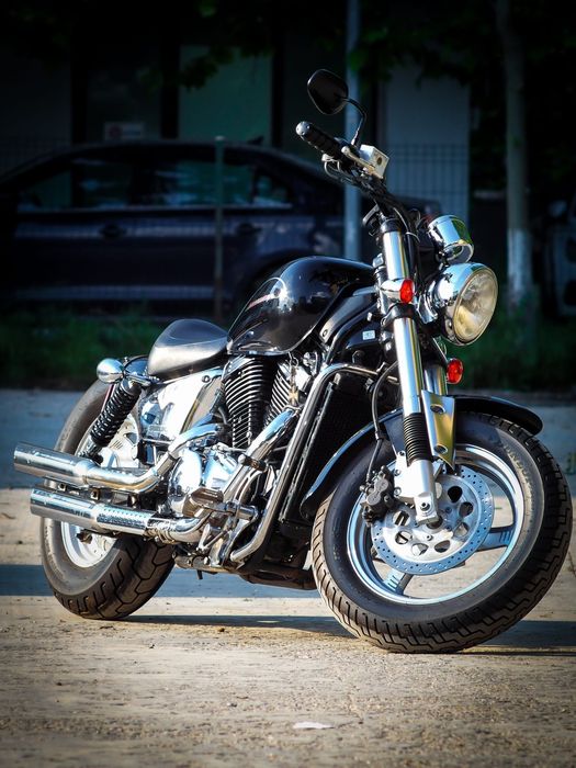Bobber Suzuki marauder vz800