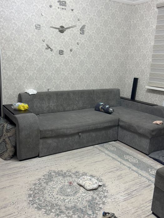 Продаю диван б/у с креслом