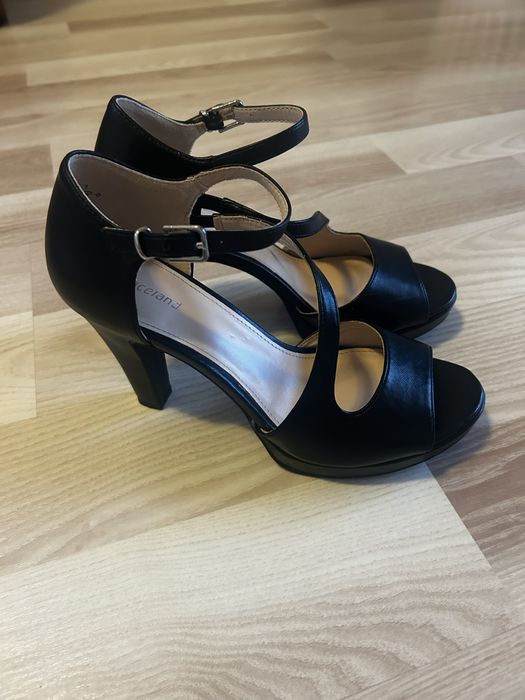 Sandale cu platforma Graceland 37