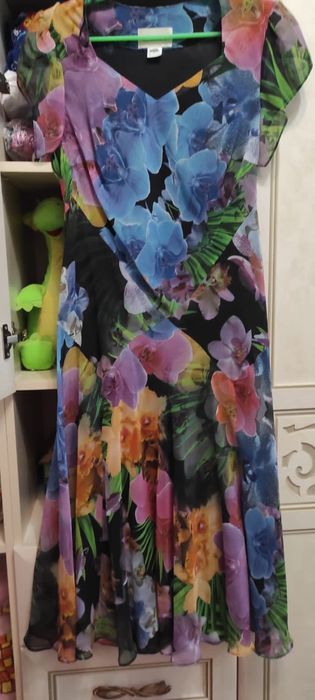 Женские платья