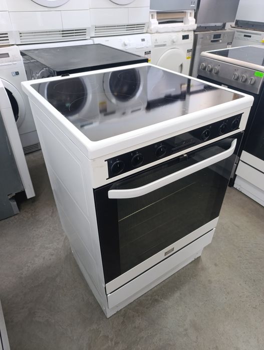 Готварска печка ELECTROLUX VOSS с индукционен плот