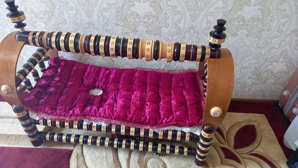 Beshik yangi ishlatilinmagan