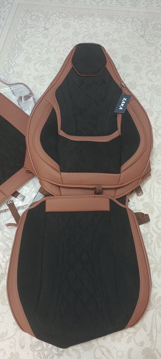 Продам авточехол новый, универсальный.