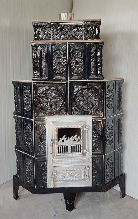 Soba de teracota albastra montaj pe colt cu geam de sticla