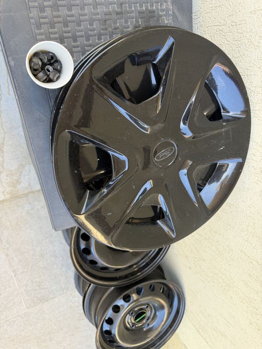 4 Jante tabla Ford Fiesta plus capace/piulite