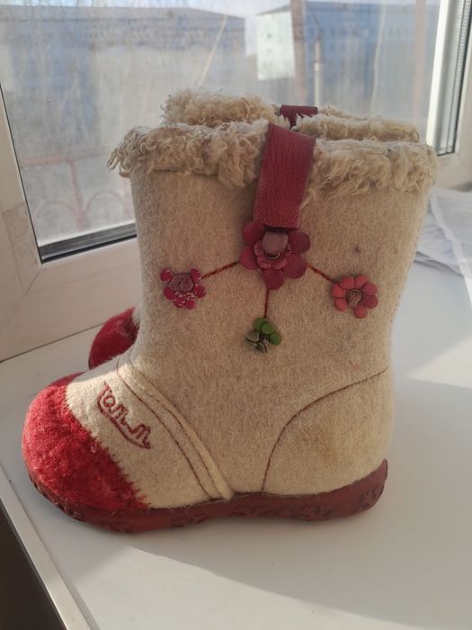Валенки детские.