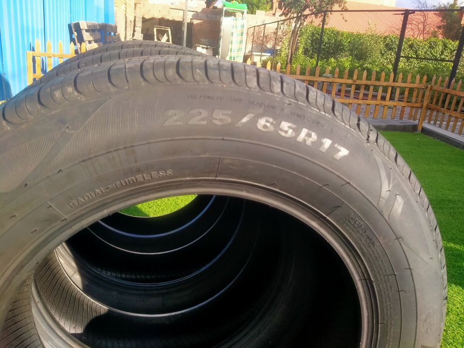 Продам шины летние FIREMAX R17