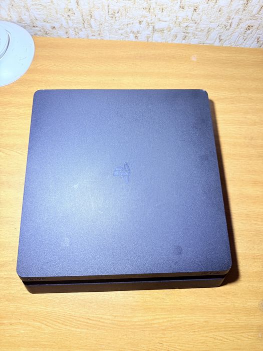 Playstation 4 slim 1TB