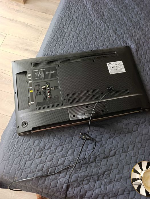 Samsung UE32H6200 телевизор, като нов!