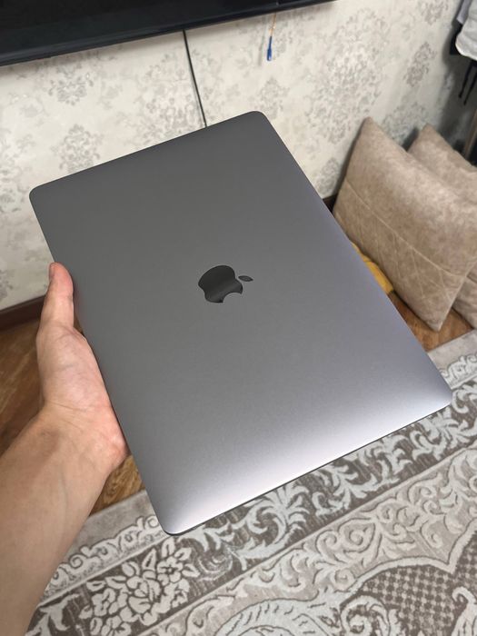 Macbook M1 air Srochnoo