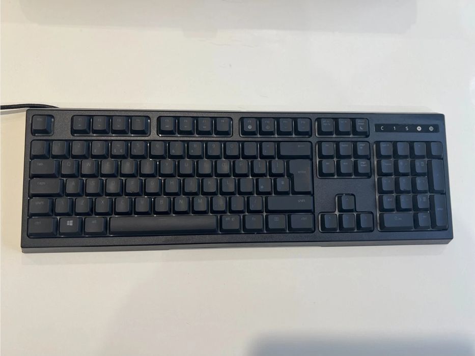 RAZER Ornata Chroma Mecha-Membrane RGB Gaming Keyboard Backlit геймърска клавиатура